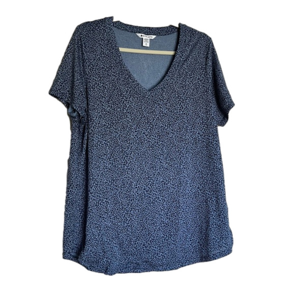 Athleta Breezy Scoop V-Neck Tee Navy Blue Animal Print. - Picture 1 of 5